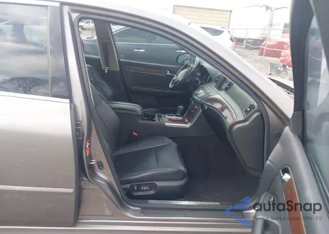 2009 Infiniti M35 z USA, uszkodzony, nr VIN JNKCY01EX9M802270